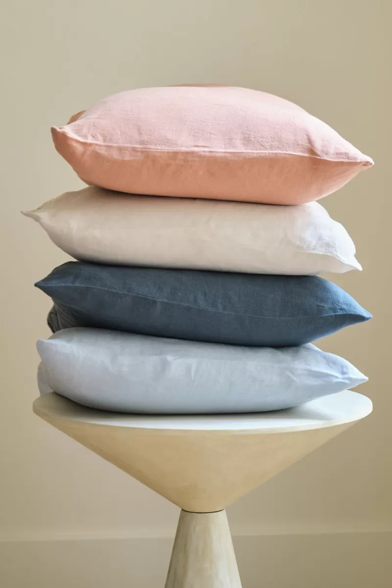 Washed linen pillowcase - midnight blue | Gerard Darel Online