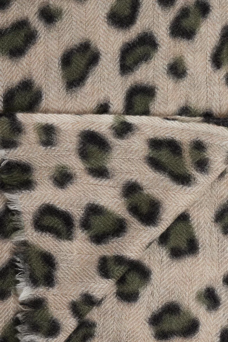 Wool and cashmere small leopard scarf - GIOVANNI | Gerard Darel Shop